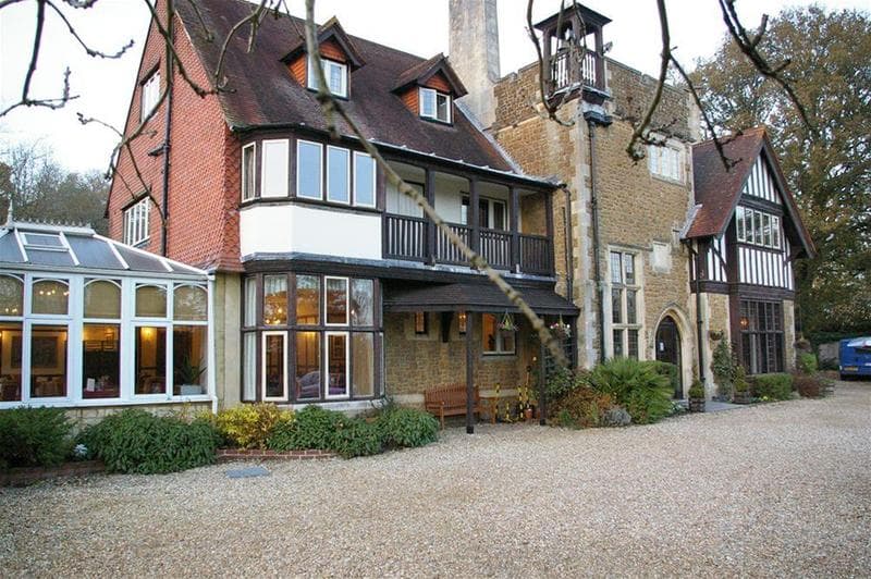 Farnham House 4