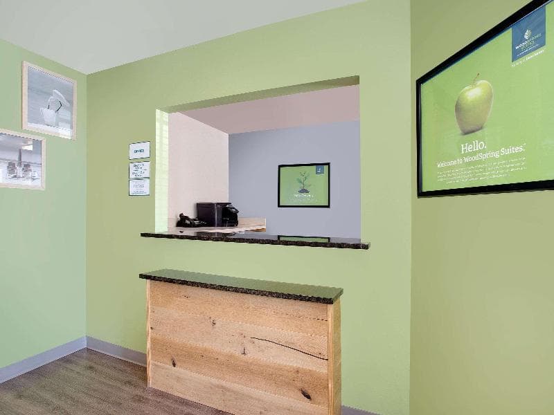 Extended Stay America Select Suites Fort Myers Northeast photo 1