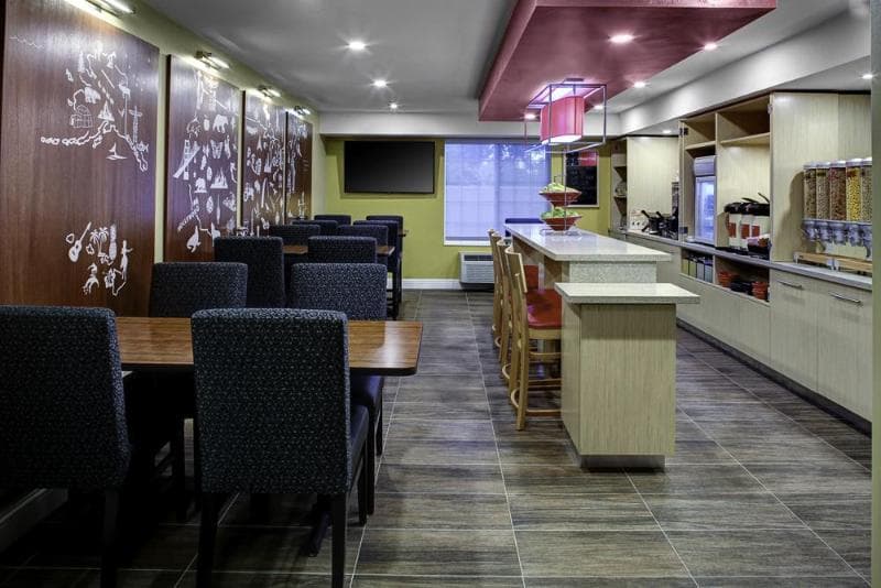 TownePlace Suites Fresno 5