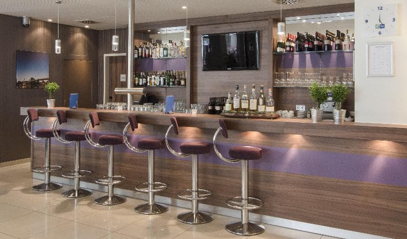Premier Inn Frankfurt City Centre 4