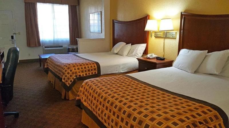 Americas Best Value Inn & Suites - Fort Worth South 4