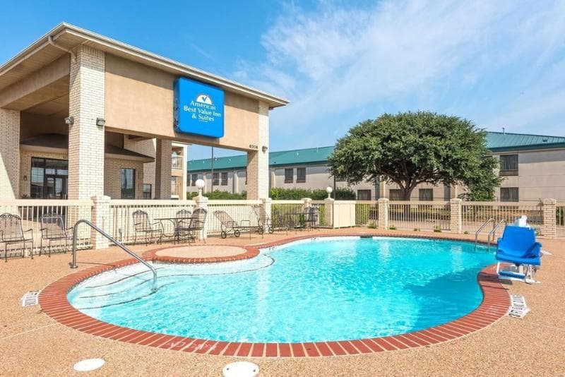 Americas Best Value Inn & Suites - Fort Worth South 5