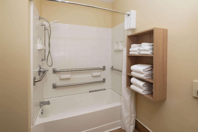 Microtel Inn & Suites by Wyndham Florence 5