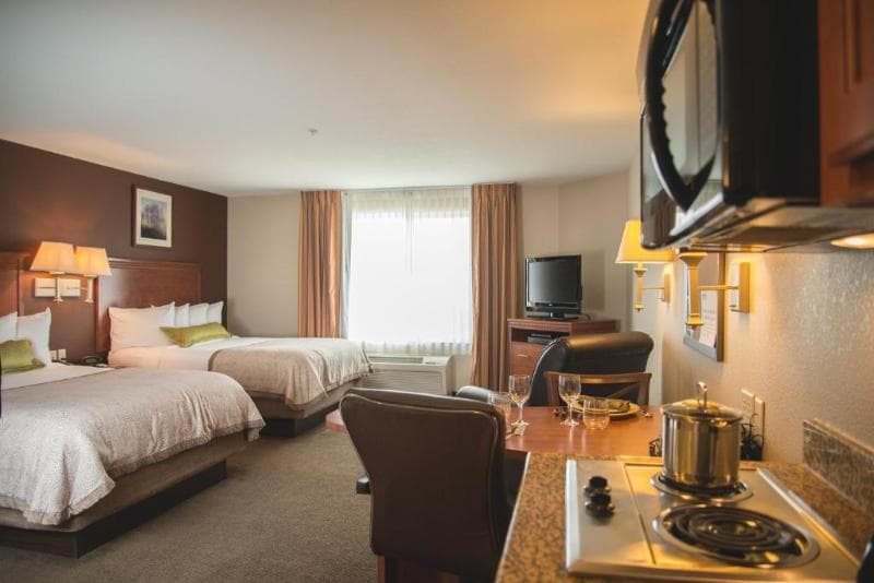 Candlewood Suites Loveland 5
