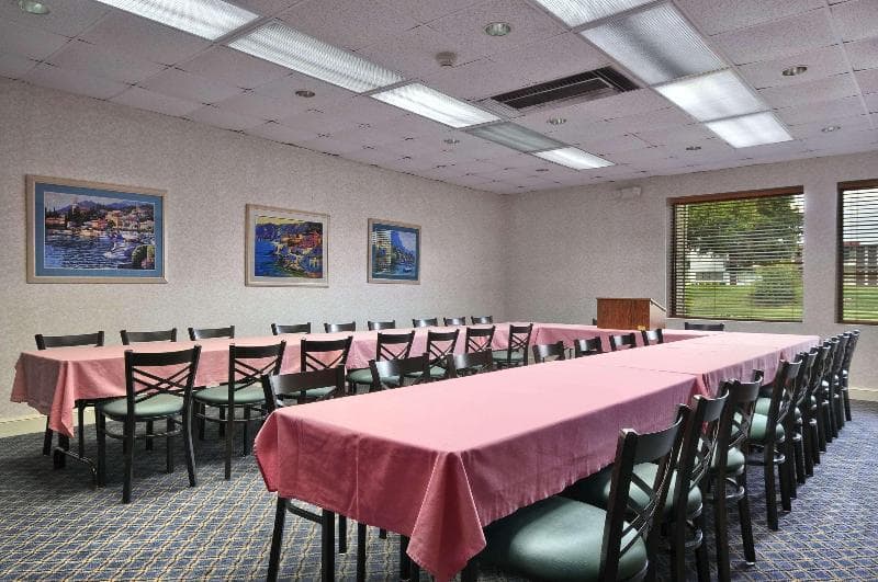 Days Inn By Wyndham Forrest City photo 1