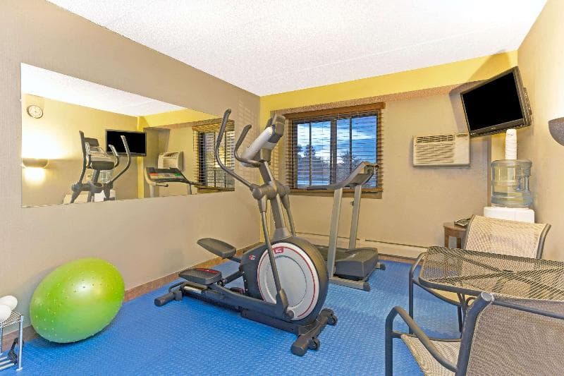 Days Inn by Wyndham Fort Collins 2