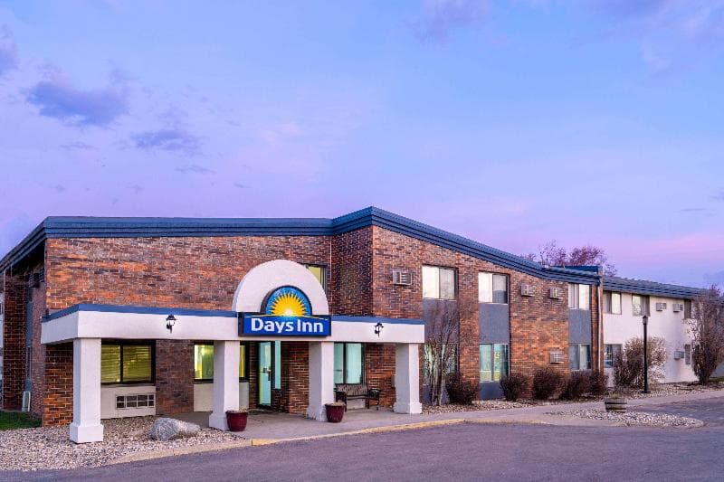 Days Inn By Wyndham Sioux Falls Airport 5