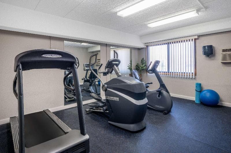 Days Inn By Wyndham Sioux Falls Airport 1