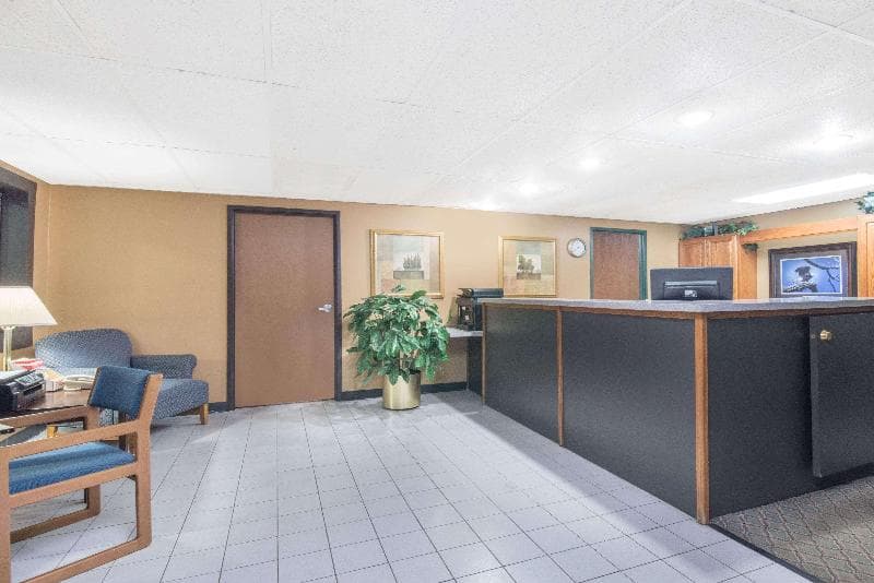 Days Inn By Wyndham Sioux Falls Airport 4