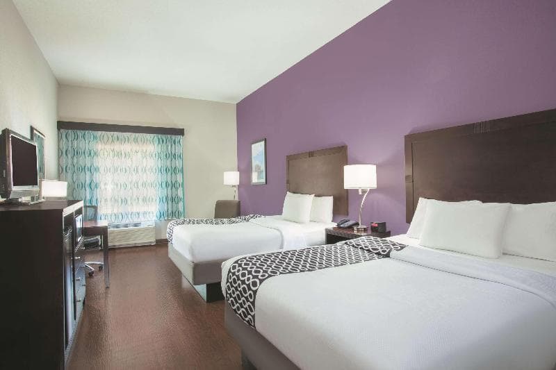 La Quinta Inn & Suites by Wyndham Fort Walton Beach 4