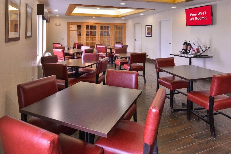 Red Roof Inn Clyde 4