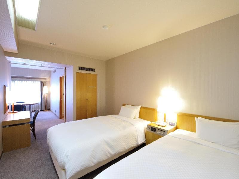 Court Hotel Fukuoka Tenjin 2