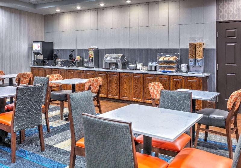 La Quinta Inn & Suites Fort Worth NE Mall 3