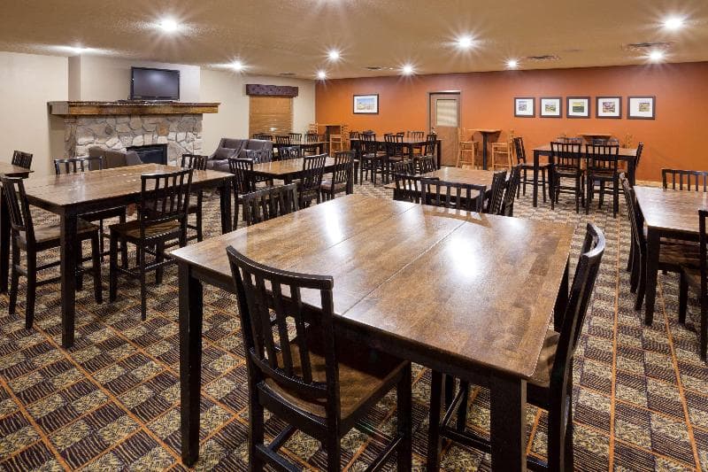 AmericInn by Wyndham Fargo Medical Center 3