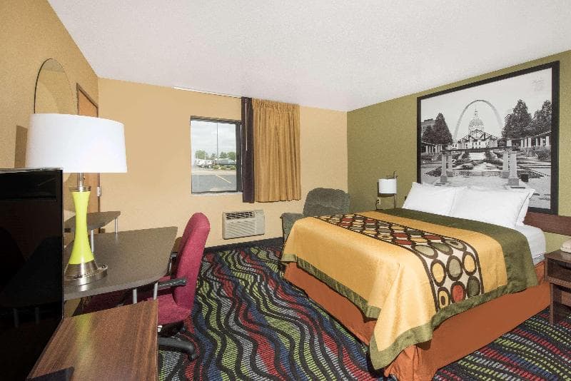 Super 8 By Wyndham Farmington 5