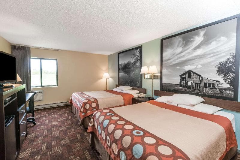 Super 8 By Wyndham Luverne I90 photo 1