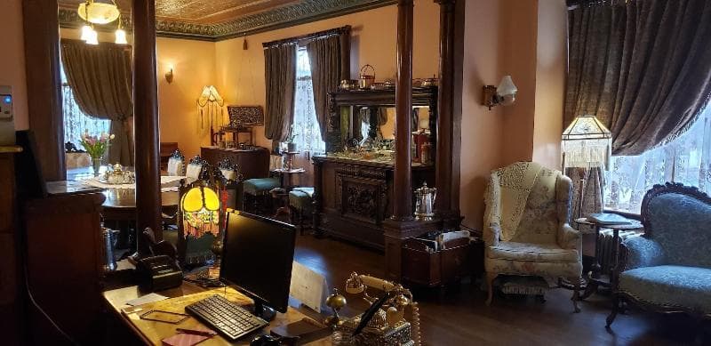 Alaska Heritage House B&B 2