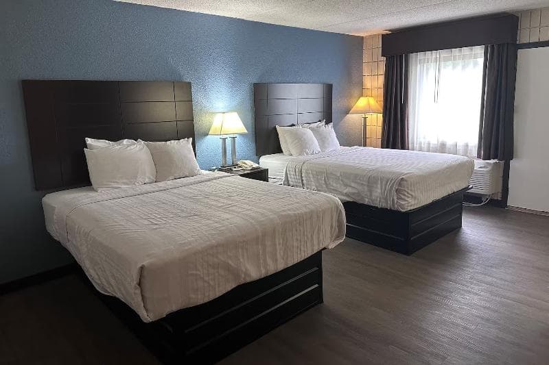 Baymont Inn And Suites By Wyndham Farmington, Mo 4