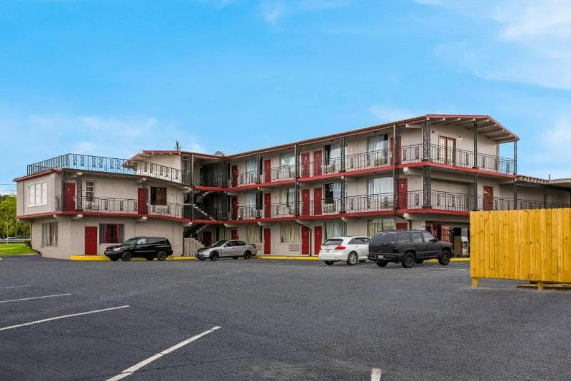 Knights Inn - Fayetteville 3