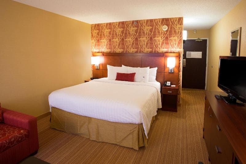 Courtyard By Marriott Fort Collins 5