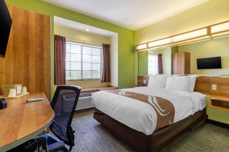 Quality Inn & Suites Lehigh Acres Fort Myers 3