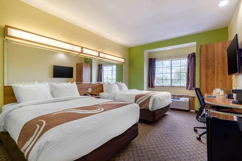 Quality Inn & Suites Lehigh Acres Fort Myers 4