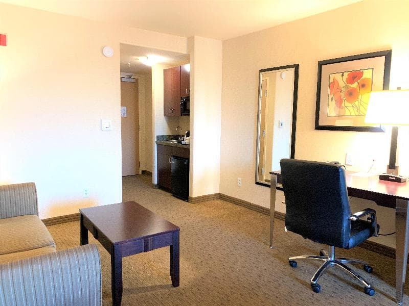 Holiday Inn Express & Suites Fresno Northwest-Herndon photo 1