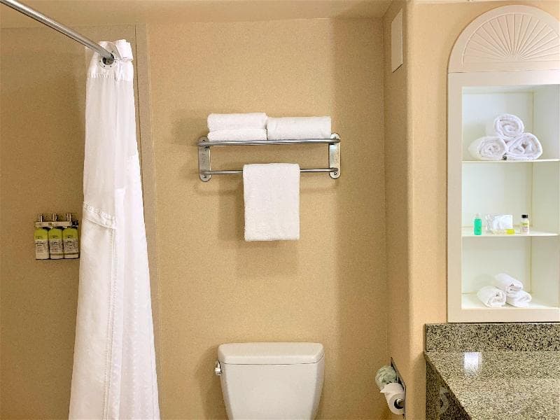 Holiday Inn Express & Suites Fresno Northwest-Herndon 4