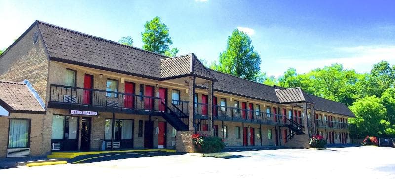 Travelers Inn 4