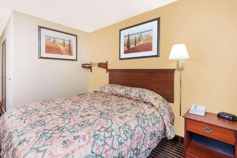 Super 8 By Wyndham La Vale/Cumberland Area 4
