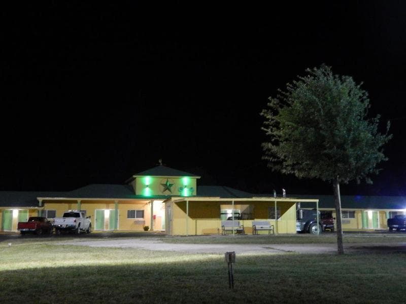 Executive Inn 2