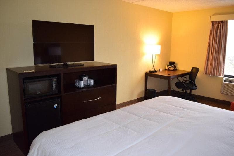 Bridge Point Hotel & Marina 3