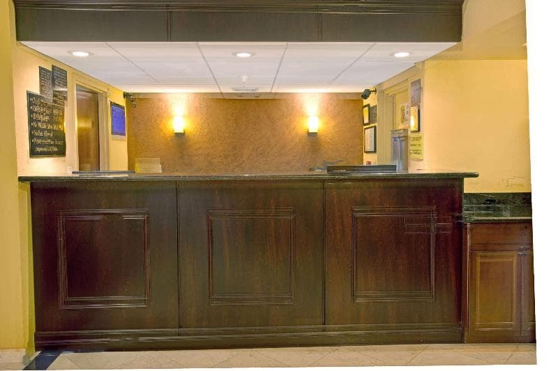 Super 8 By Wyndham Dania/Fort Lauderdale Airport 2