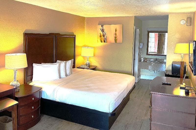 Days Inn By Wyndham Fort Walton Beach 2