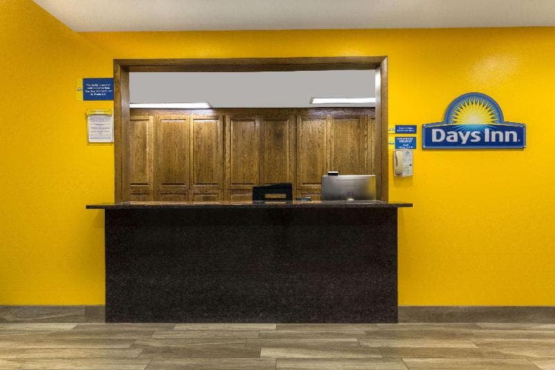 Days Inn By Wyndham Delta 5