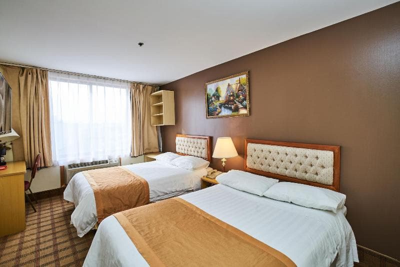 Flushing Hotel photo 1