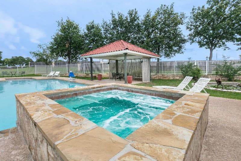 La Quinta Inn & Suites By Wyndham Fredericksburg 5
