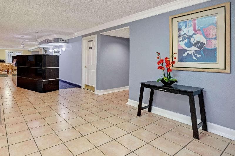 Travelodge By Wyndham North Richland Hills/Dallas/Fort Worth 4