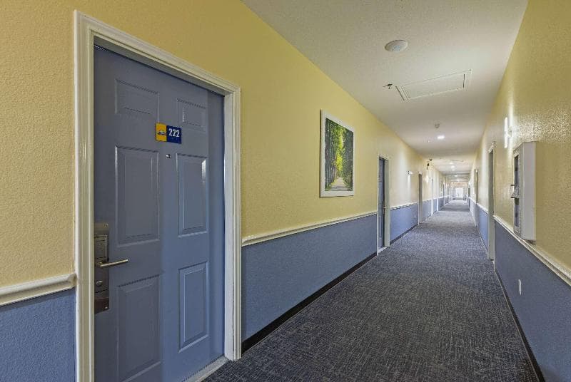 Days Inn&Suites Euless Dfw Airport South 5