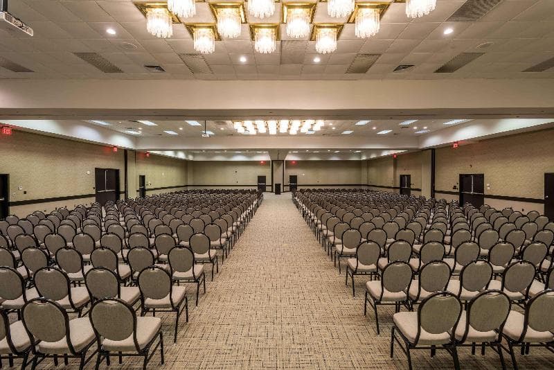 Wyndham Fort Smith City Center photo 1