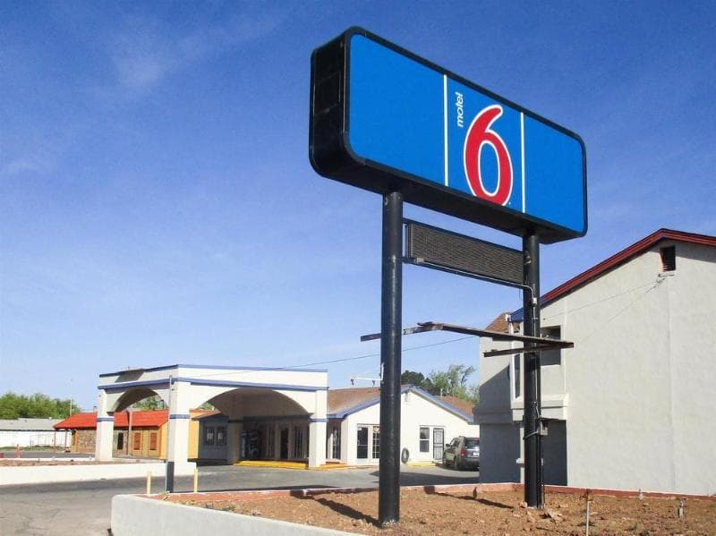 Rodeo Lodge 5