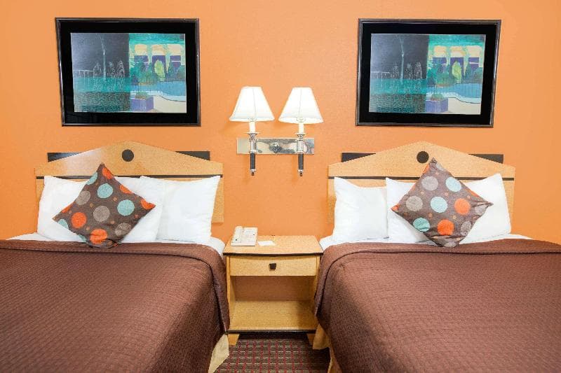 Days Inn By Wyndham Alma photo 1