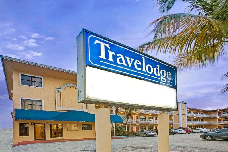 Travelodge By Wyndham Fort Lauderdale 5
