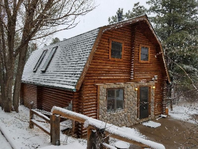 Black Forest B&B Lodge & Cabins 3