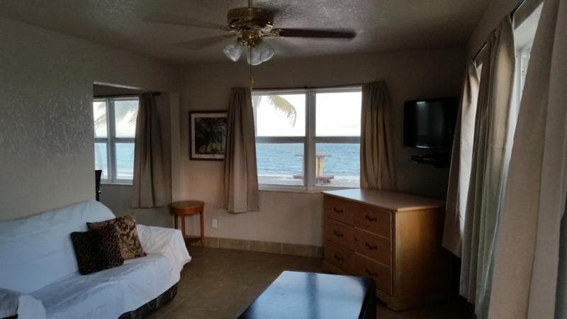 La Terrace Oceanfront 3