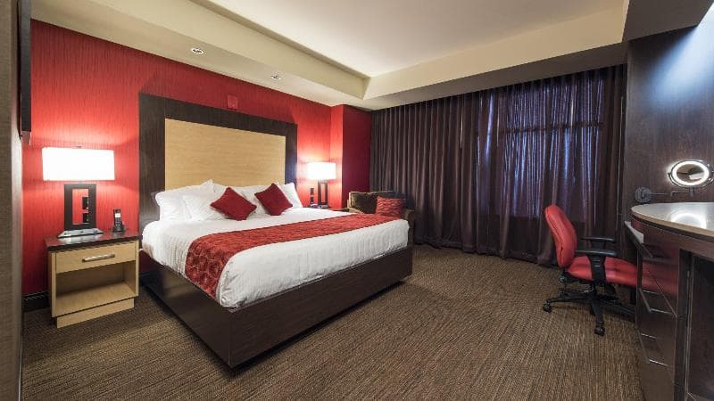 Cherokee Casino Inn - Roland 3