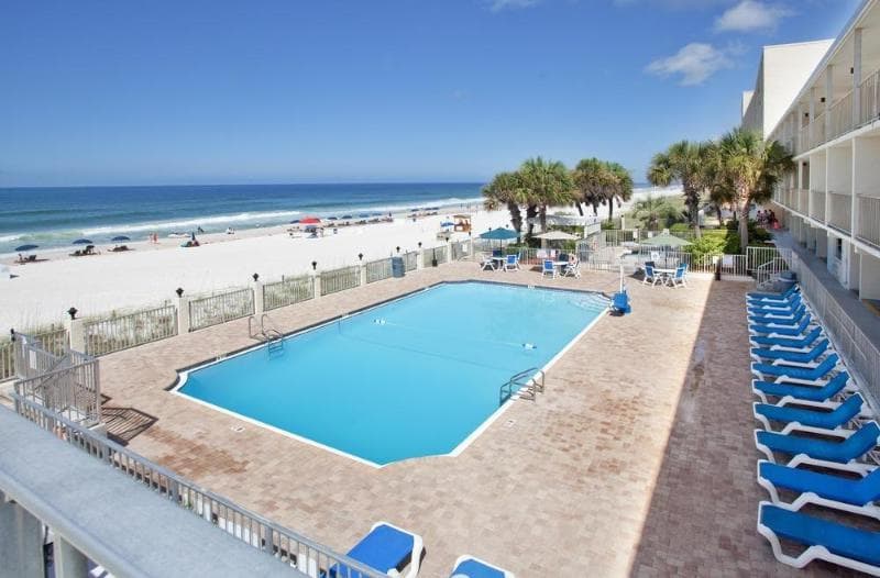 Beachside Resort photo 1