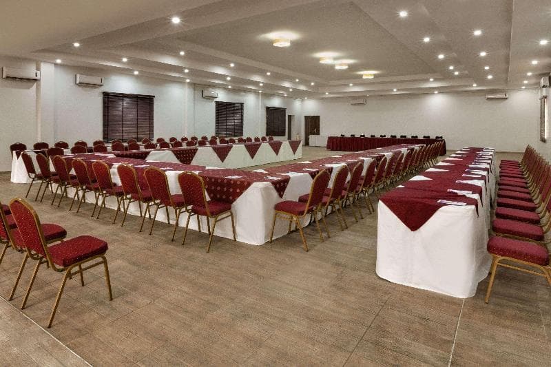 Hawthorn Suites By Wyndham Abuja photo 1