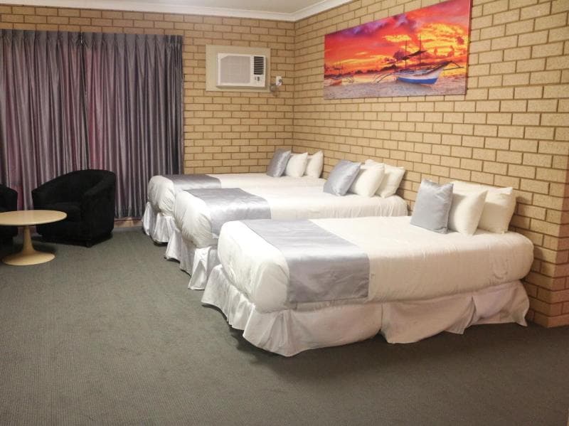 Carnarvon Motel 3