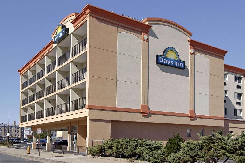 Days Inn by Wyndham Atlantic City Beachblock 4